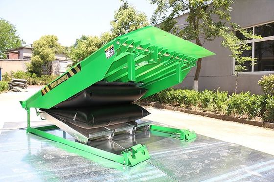 35000LBS سعة مستوى المرفأ مستوى منطقة التحميل والتفريغ